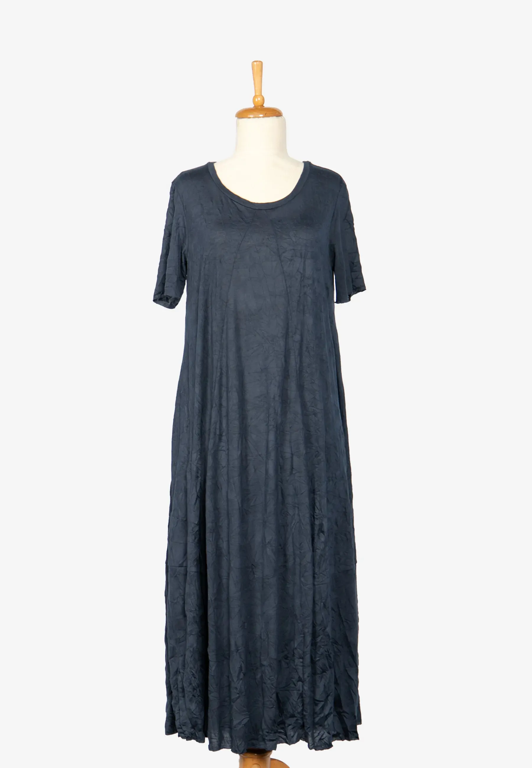 BRISA Long, wrinkled viscose jersey dress