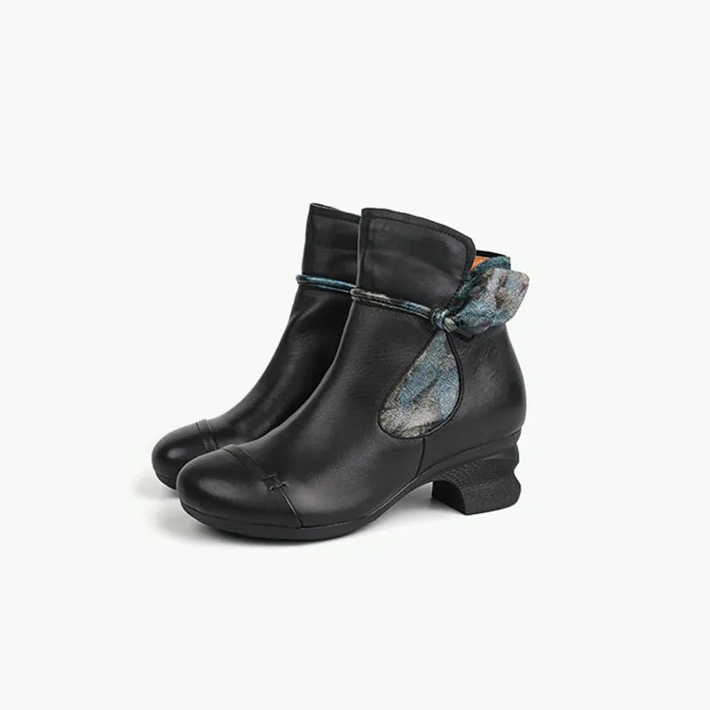 Handmade Leather Chelsea Boots For Women Soft Ankle Boots Retro Round Toe Black/White
