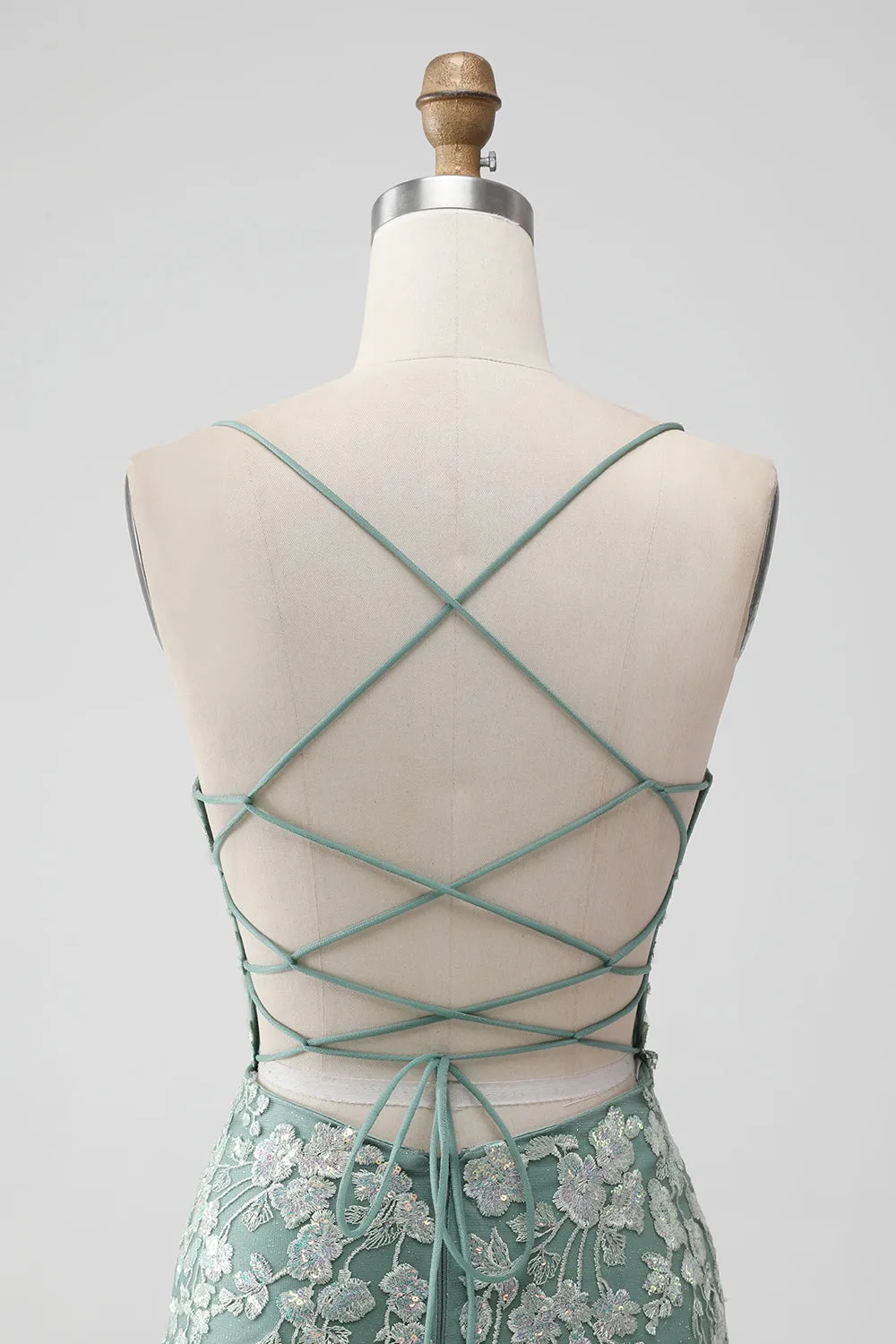 Luolandi Grey Green Bodycon Appliqued Lace-Up Back Short Homecoming Dress With Sequin Beautiful